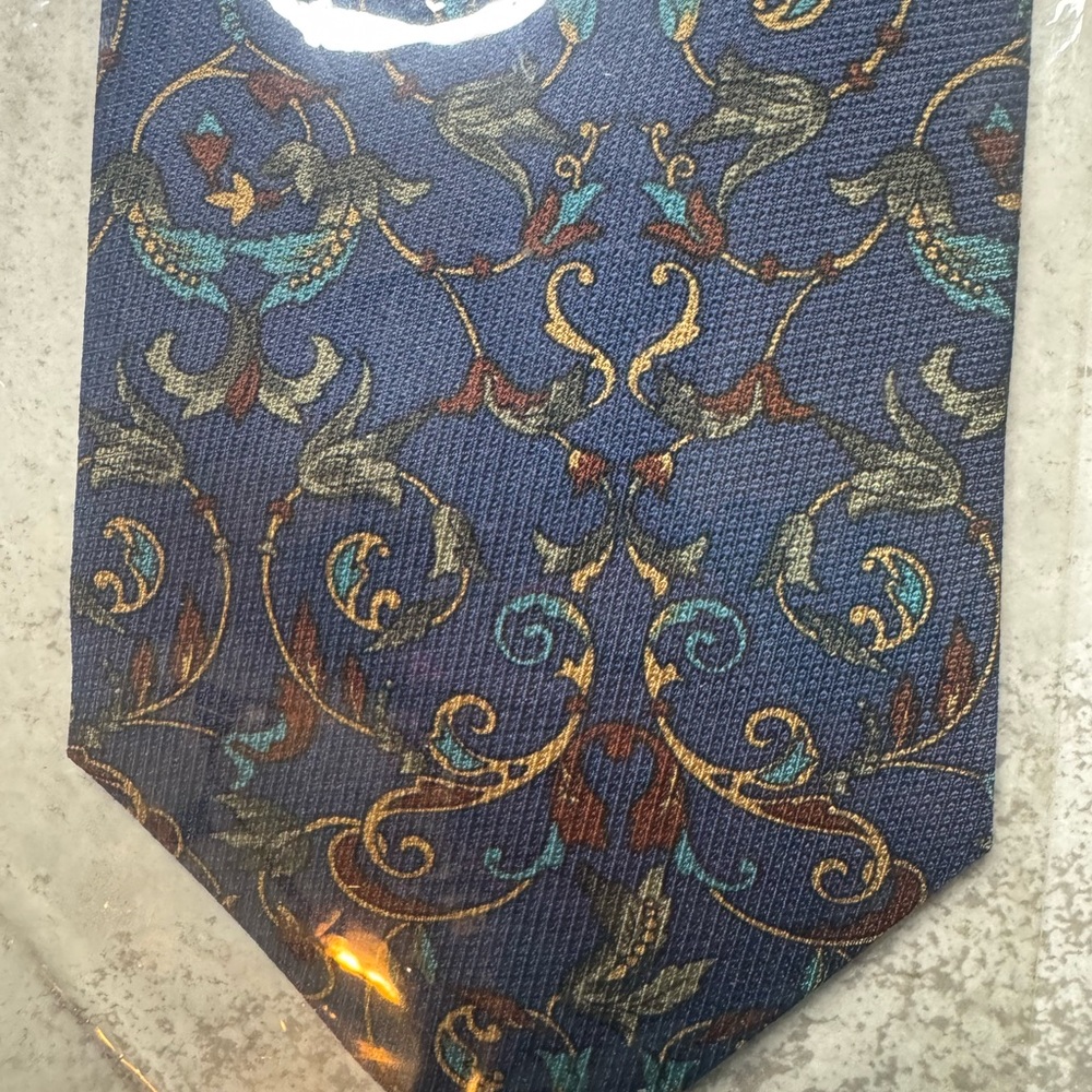 NWT MARIO VALENTINO Elegant Blue Paisley Men's 100% Silk necktie